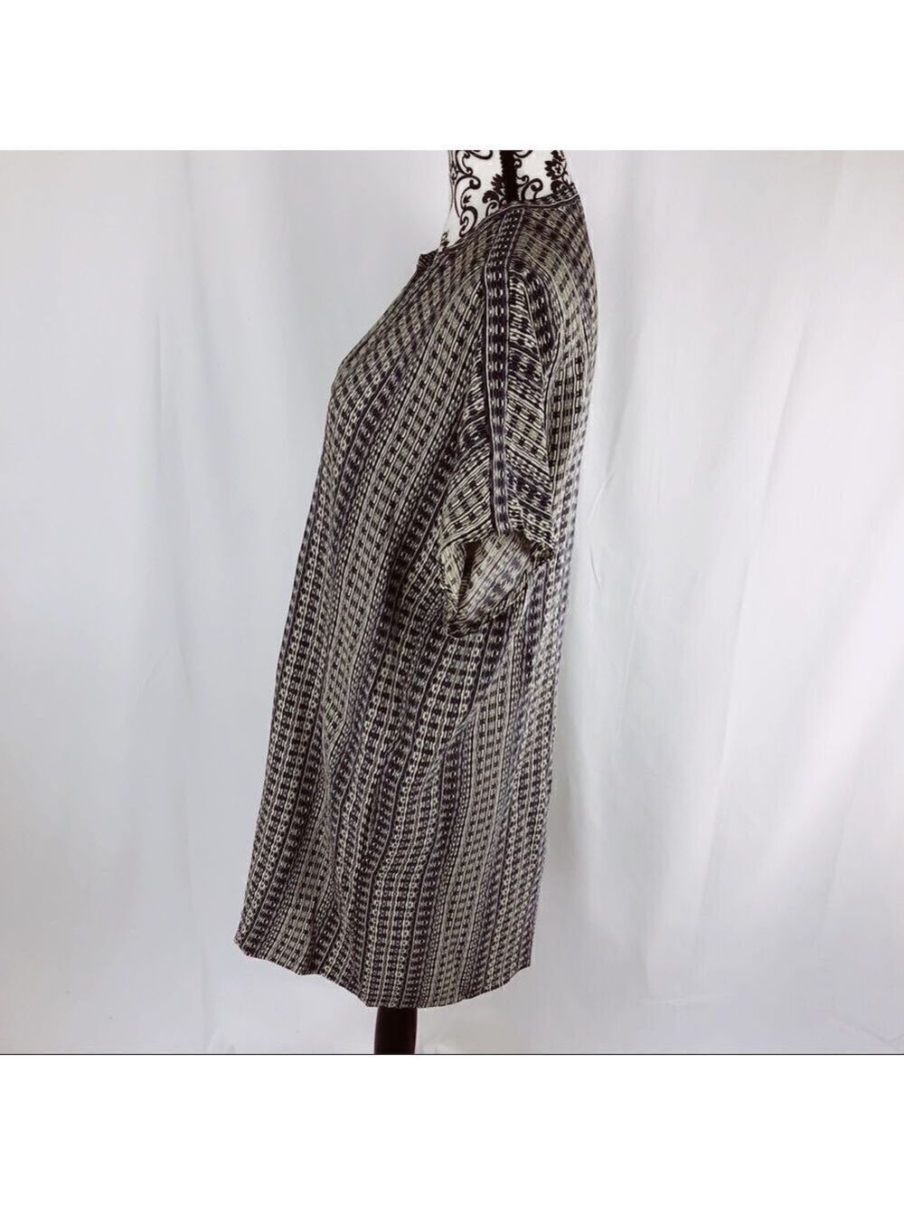 Vince Aztec Silk V-neck Shift Midi Dress - Picture 6 of 9